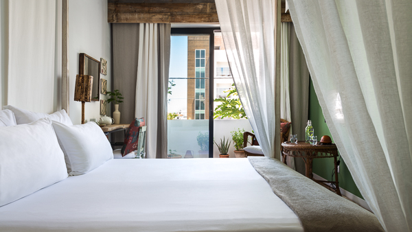 Almatere - 8 Rooms Almatere - Zona de Estar